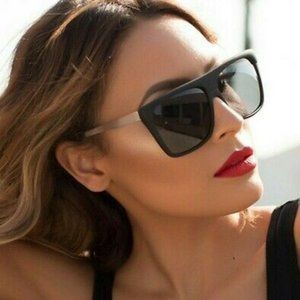 Quay Australia X Desi Perkins OTL II